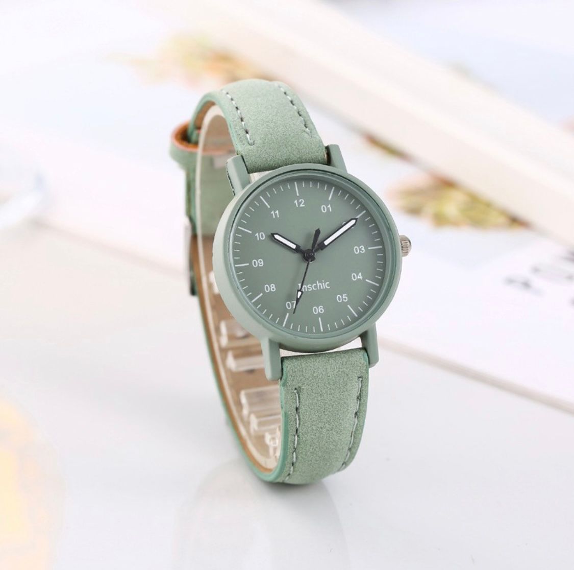 Reloj Ulzzang con Pulsera de Margarita – ¡Oferta por tiempo limitado!