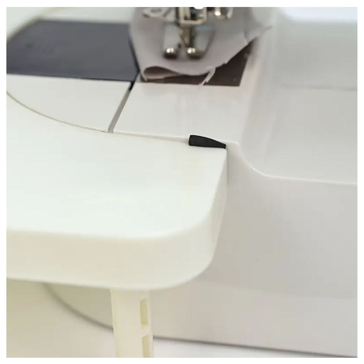 🌟 Mini Máquina de Coser Portátil – ¡Tu aliada perfecta para empezar en la costura! 🌟
